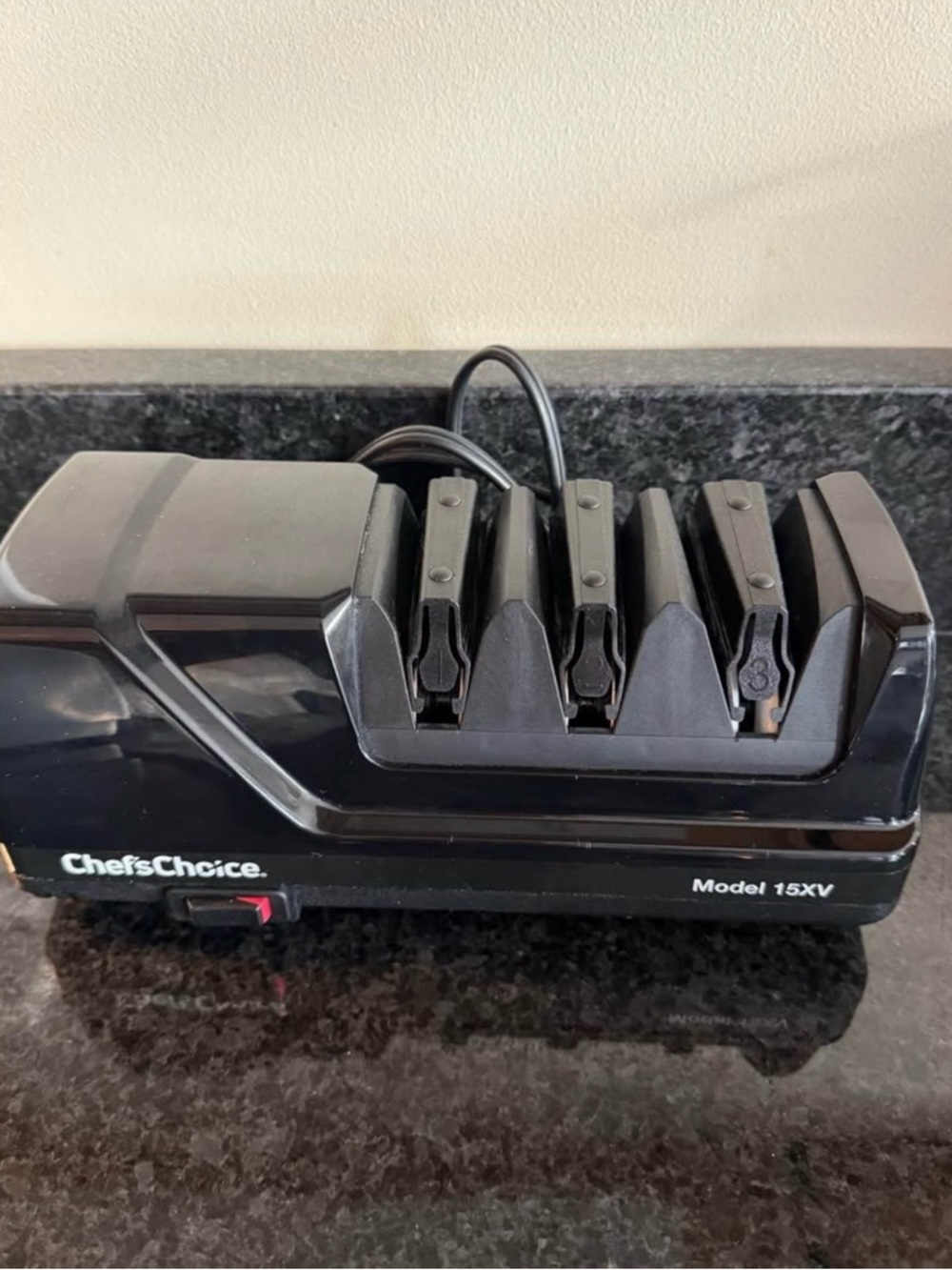 Chef’sChoice 15XV EdgeSelect Professional Electric Knife Sharpener 3-Stage